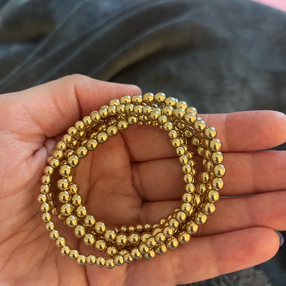 Elegant Gold Beaded Bracelet